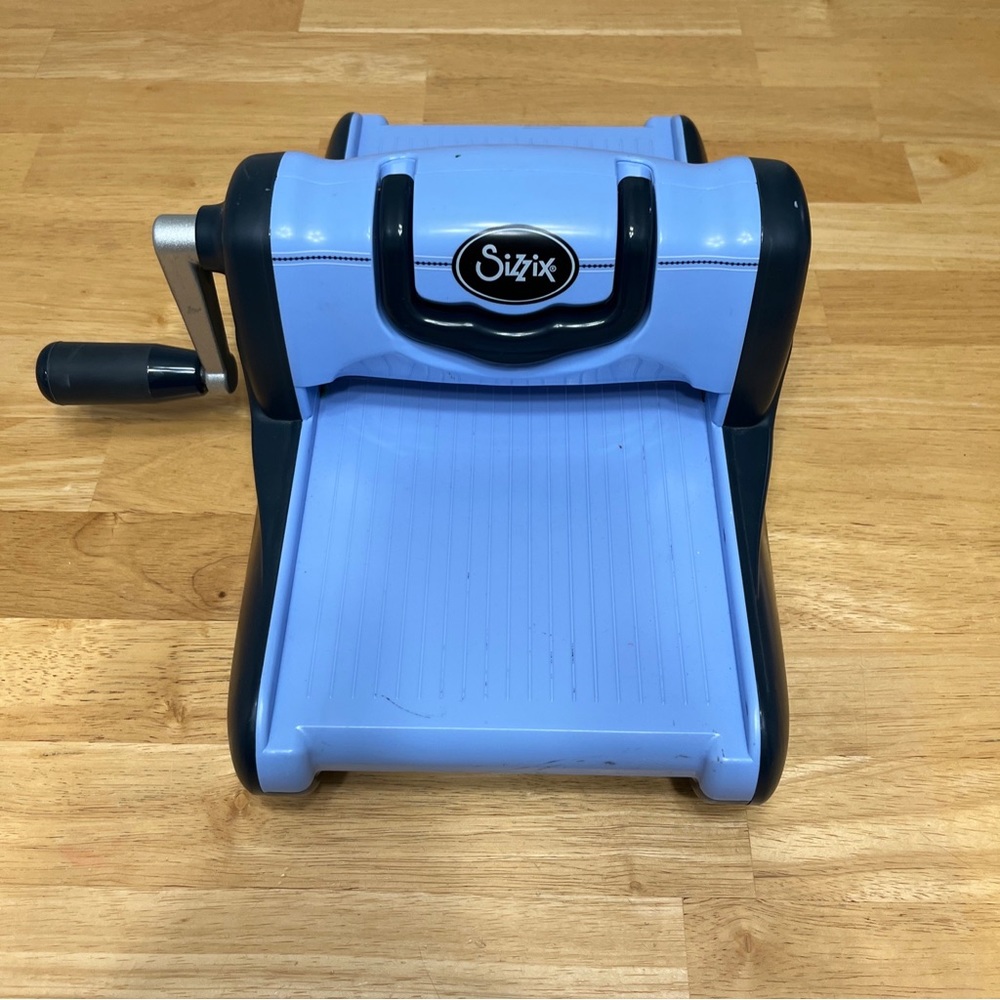 Sizzix Big Kick Die-Cutting & Embossing Machine Model 02